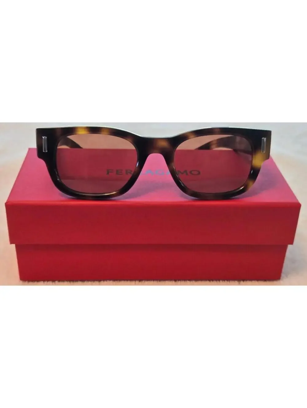 NEW Ferragamo Tortoise Brown Square Sunglasses, SF2064SE 240, Italy